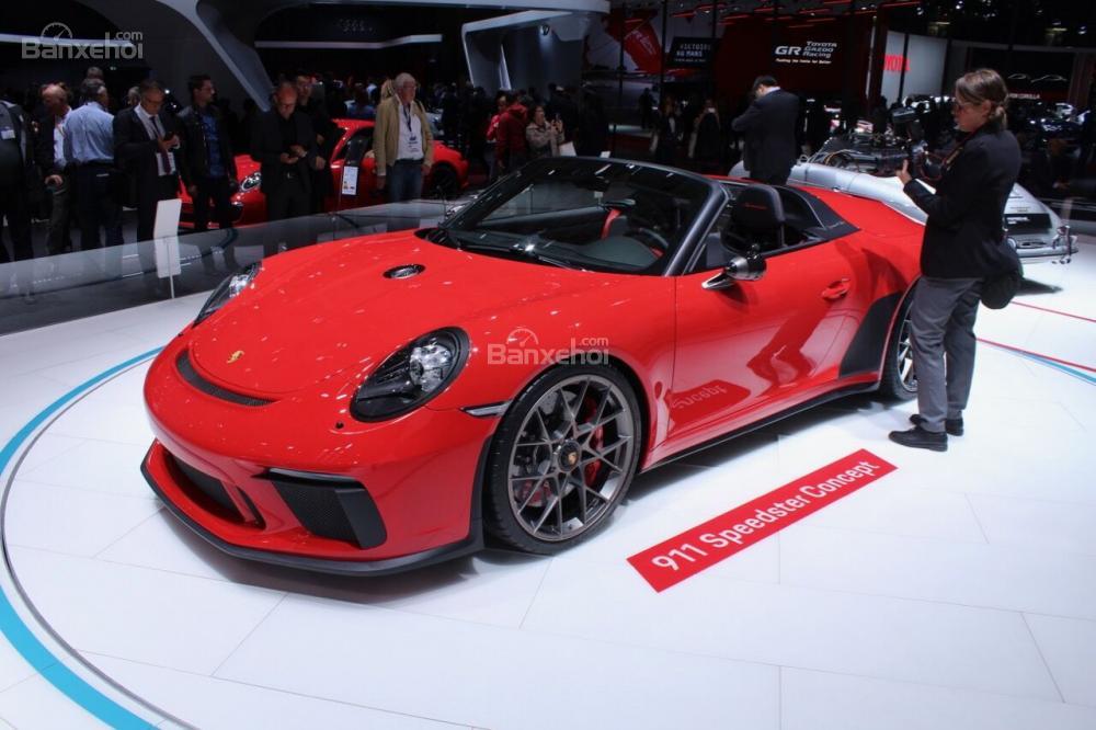 Porsche 911 Speedster Concept tại triển lãm Paris Motor Show 2018 a2