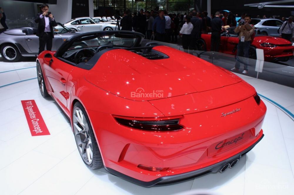 Porsche 911 Speedster Concept tại triển lãm Paris Motor Show 2018 a4