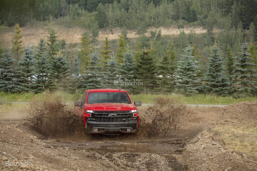 Chevrolet Silverado 2019: Bản tải "khủng" của Mỹ mạnh 310 mã lực//