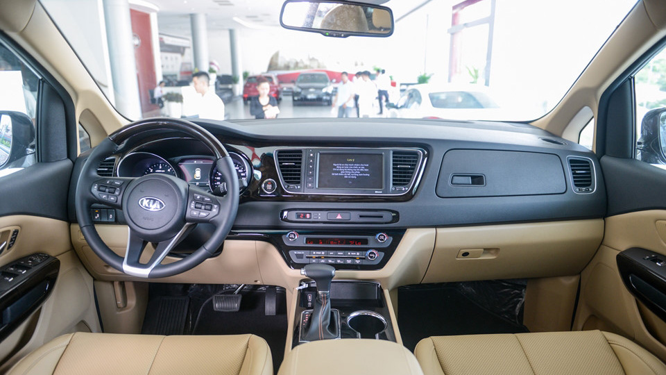 Xe đa dụng 7 chỗ, chọn Toyota Innova 2018 hay Kia Sedona 2019 mới? 8 Xe đa dụng 7 chỗ, chọn Toyota Innova 2018 hay Kia Sedona 2019 mới? 8.