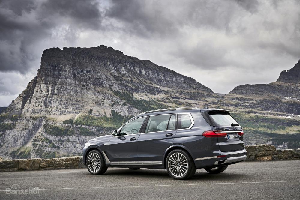Ảnh chi tiết ngoại thất BMW X7 2018 a2