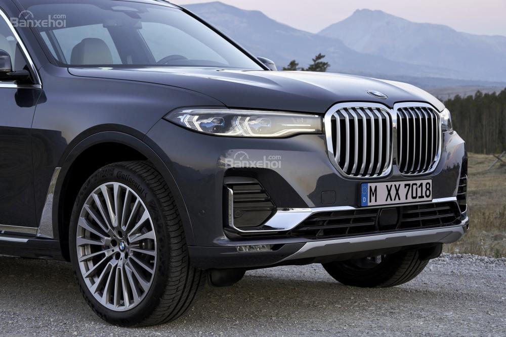 Ảnh chi tiết ngoại thất BMW X7 2018 a3