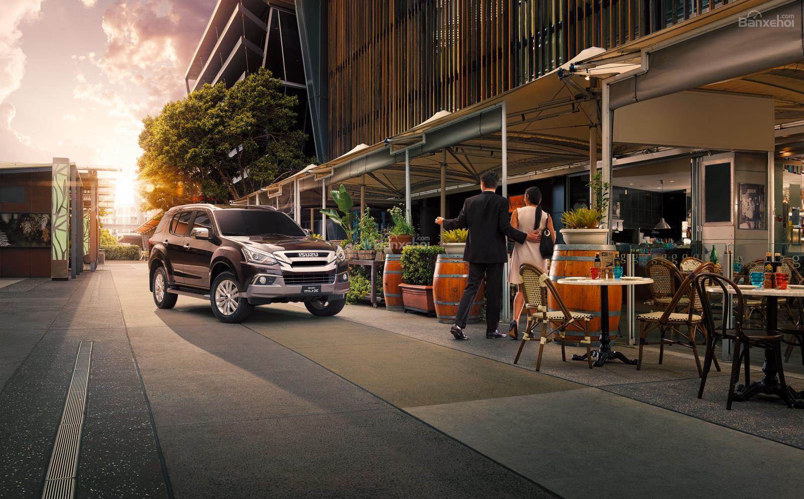 Đánh giá xe Isuzu mu-X 2019 nâng cấp tại Việt Nam,