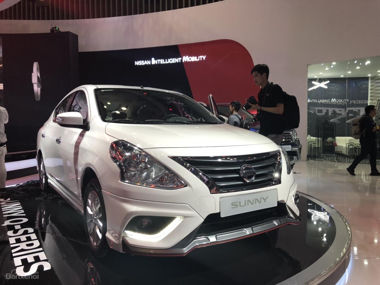 Nissan Sunny 2019 mang thần thái mới đến VMS 2018, giá tăng không nhiều