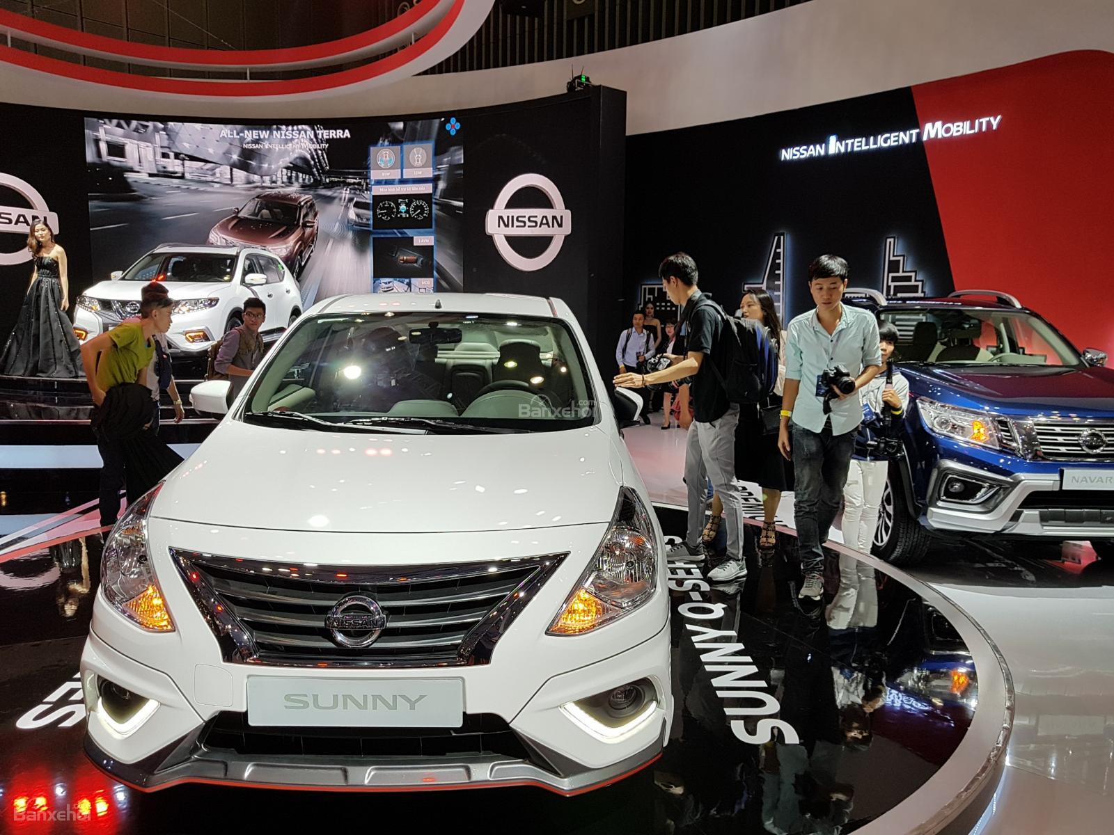 Nissan Sunny 2019 mang thần thái mới đến VMS 2018, giá tăng không nhiều
