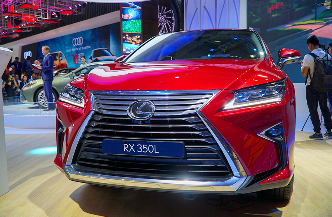 Chiêm ngưỡng phiên bản 7 chỗ của Lexus RX 350L 2019 tại triển lãm ô tô Việt Nam 2018 1...