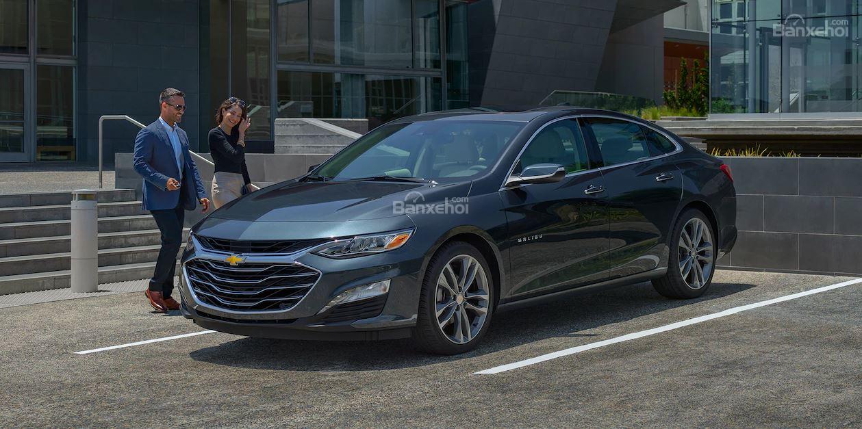 Đánh giá xe Chevrolet Malibu 2019 - lái - 1