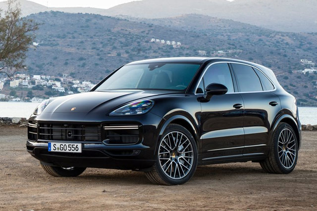 Top 10 mẫu SUV đẹp nhất năm 2018: Porsche Cayenne Turbo số 1 1.