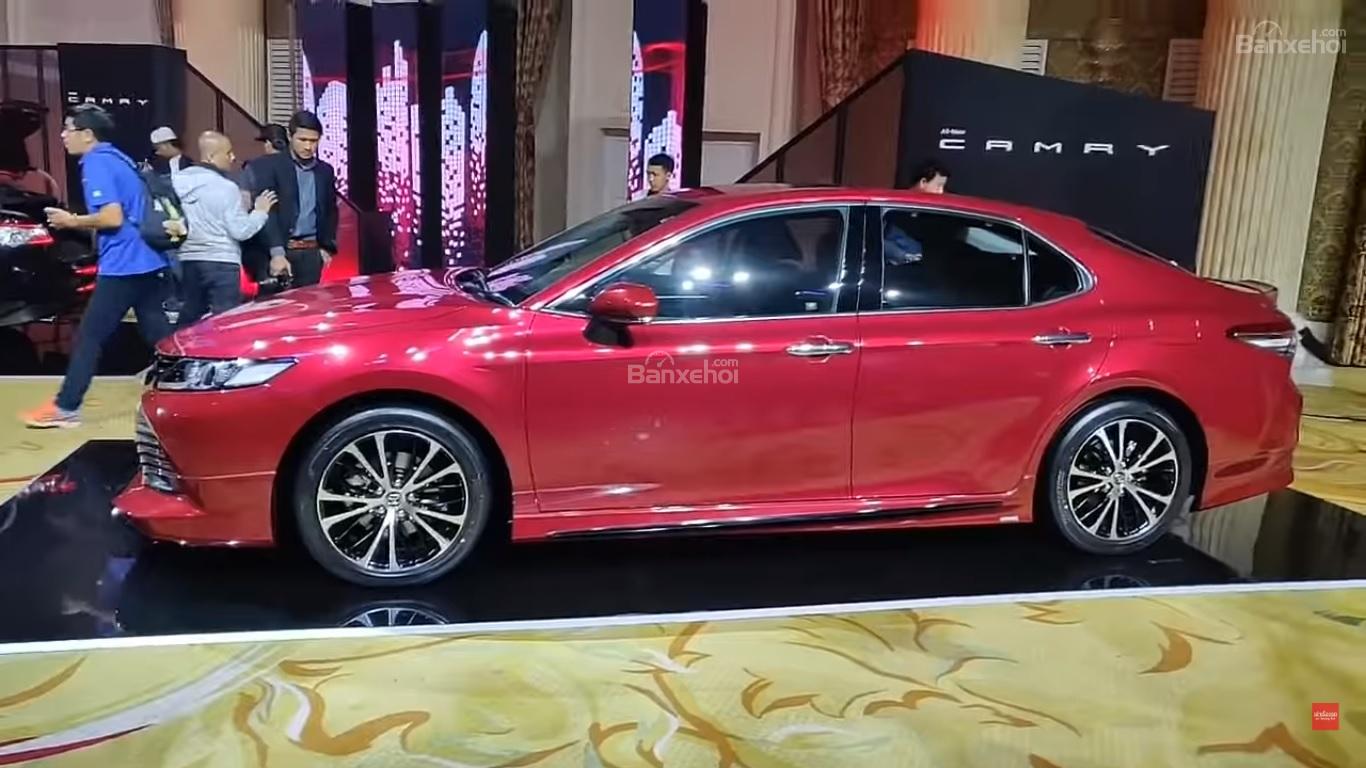 Sau Thái đến Mã Lai, Toyota Camry 2019 1 tỷ khi nào lái sang Việt? - 2