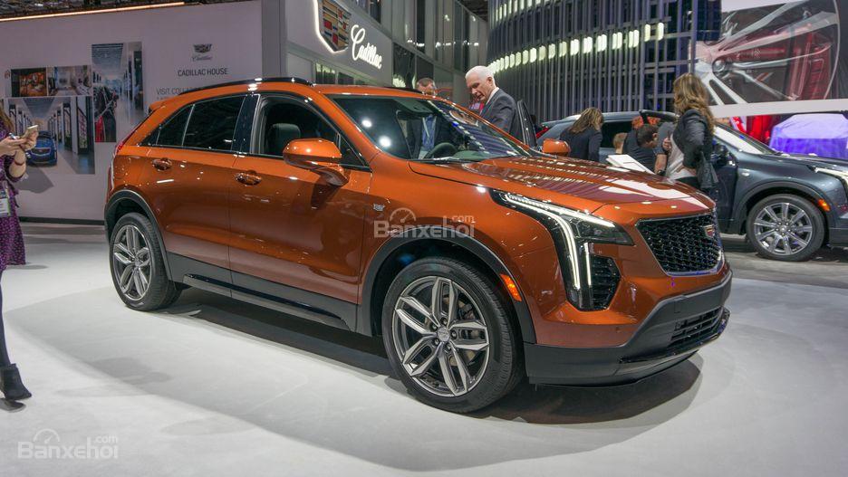 10 điều cần biết về Cadillac XT4 2019 - 1