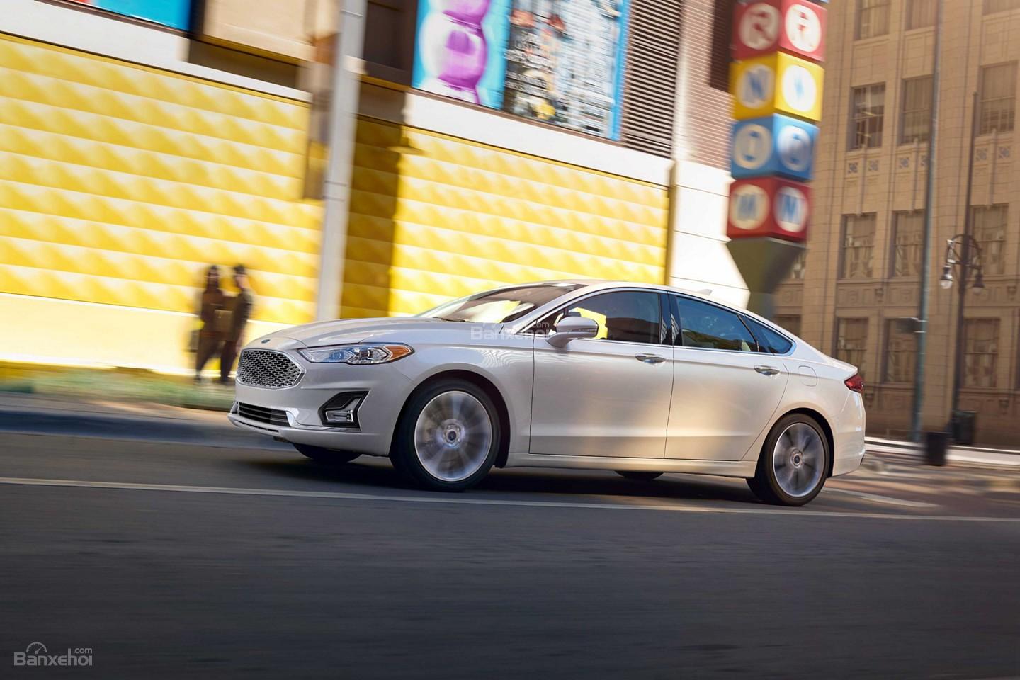 Đánh giá xe Ford Fusion 2019 về trang bị an toàn.