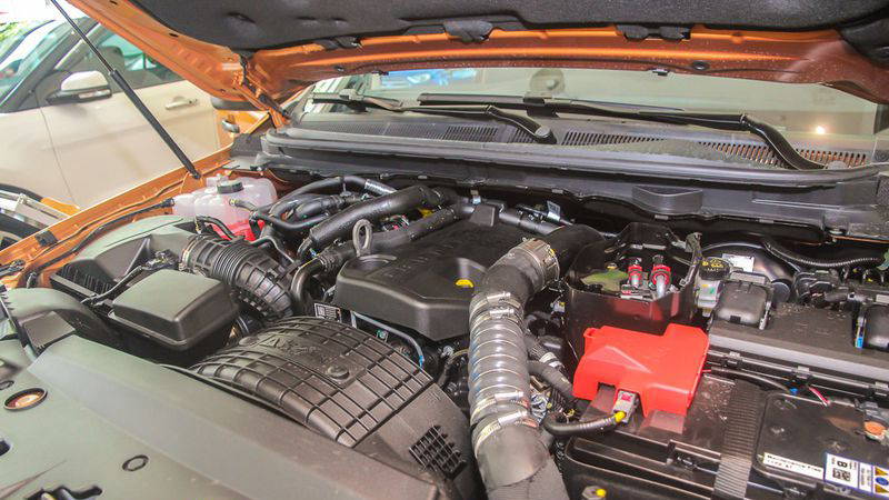 Ford Ranger 2019 có sức mạnh áp đảo Toyota Hilux 2019 3