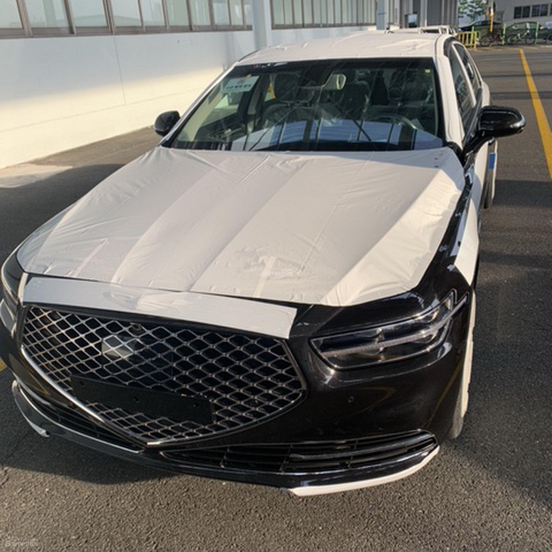 Genesis G90 2019.