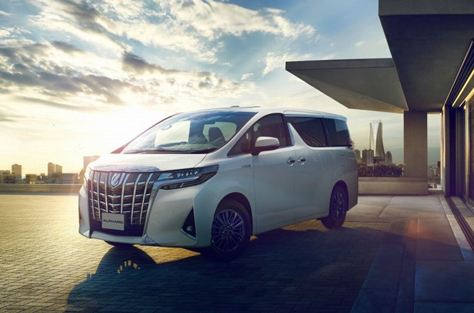 Đánh giá xe Toyota Alphard Luxury 2019 tại Việt Nam a1