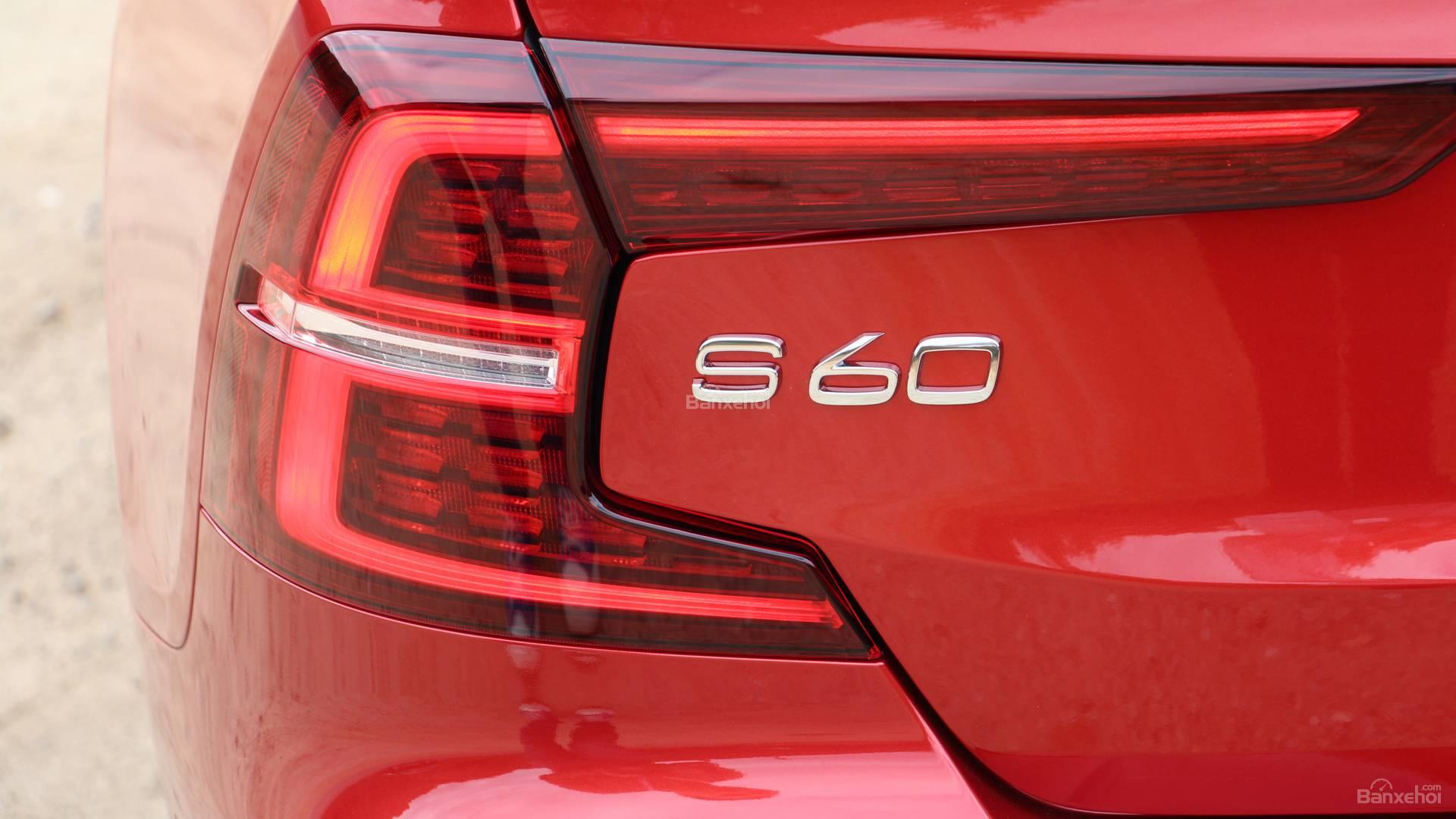 Đánh giá xe Volvo S60 2019.