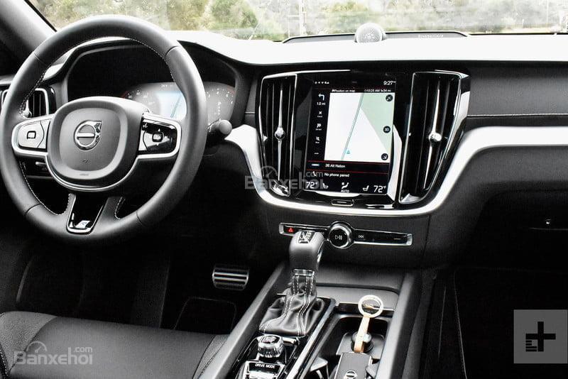 Đánh giá xe Volvo S60 2019 về trang bị tiện nghi.