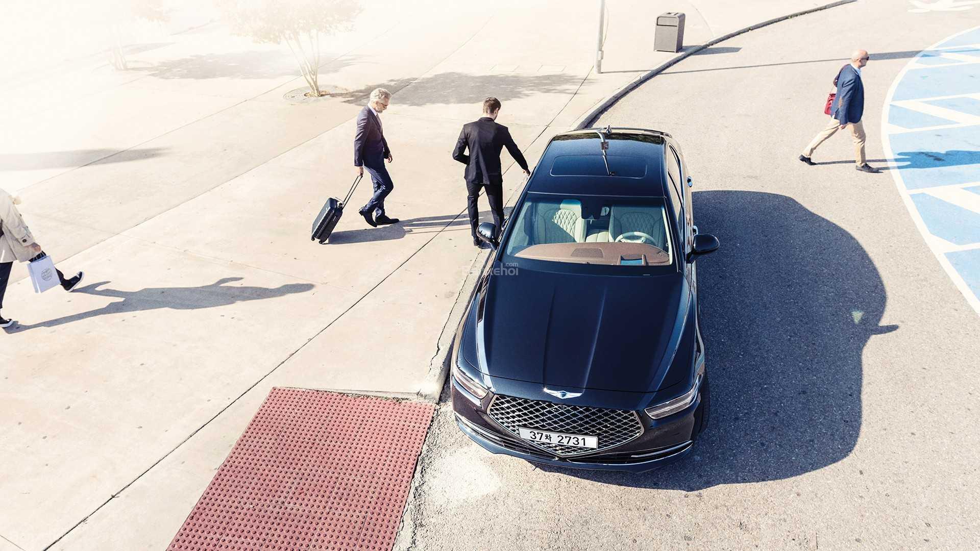 Genesis G90 2019 facelift.