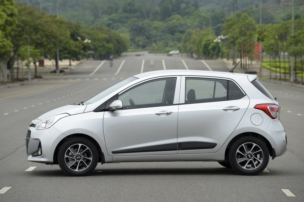 So sánh Hyundai Grand i10 và Hyundai Santro về thiết kế thân xe a2