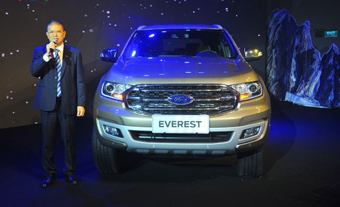 So sánh xe Peugeot 5008 2019 và Ford Everest 2019 về trang bị ngoại thất 3