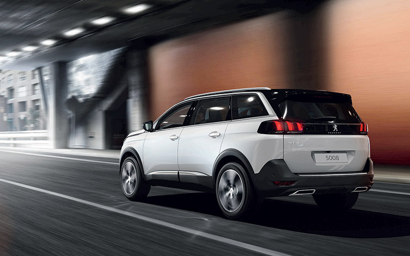 So sánh xe Peugeot 5008 2019 và Ford Everest 2019 về trang bị ngoại thất 10