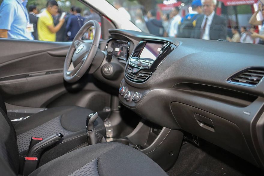 Đánh giá xe VinFast Fadil 2019 – mẫu hatchback cỡ nhỏ đầu tiên của thương hiệu Việt 5
