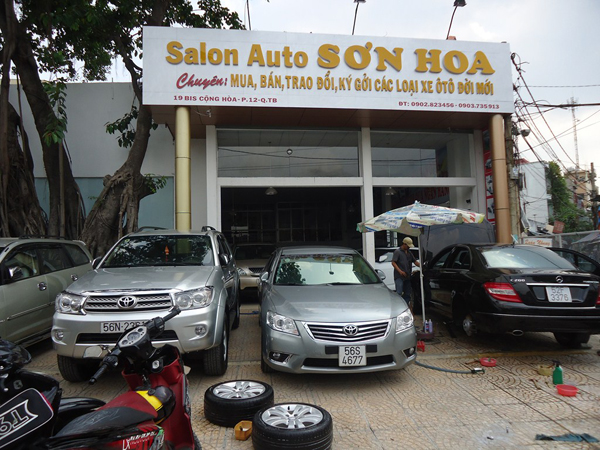 Salon Auto Sơn Hoa (1)