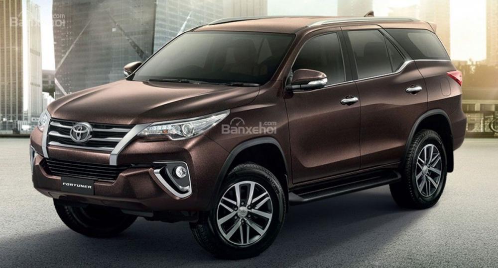 Với doanh số 1032 xe, Toyota Fortuner tiếp tục đứng đầu phân khúc SUV cỡ trung tháng 4.