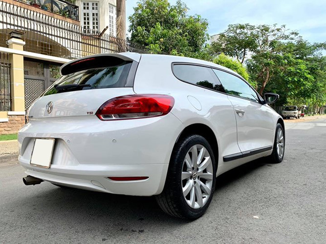 Volkswagen Scirocco 2010 gây bất ngờ khi rao bán với giá 535 triệu đồng 5 Volkswagen Scirocco 2010 gây bất ngờ khi rao bán với giá 535 triệu đồng a5