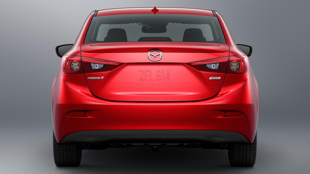 So sánh xe Mazda 3 2018 và Kia Cerato 2019 về thiết kế đuôi xe.