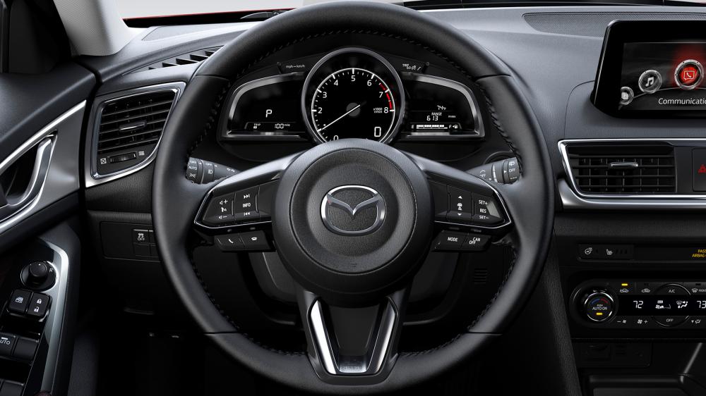 So sánh xe Mazda 3 2018 và Kia Cerato 2019 về thiết kế nội thất - Ảnh 2.
