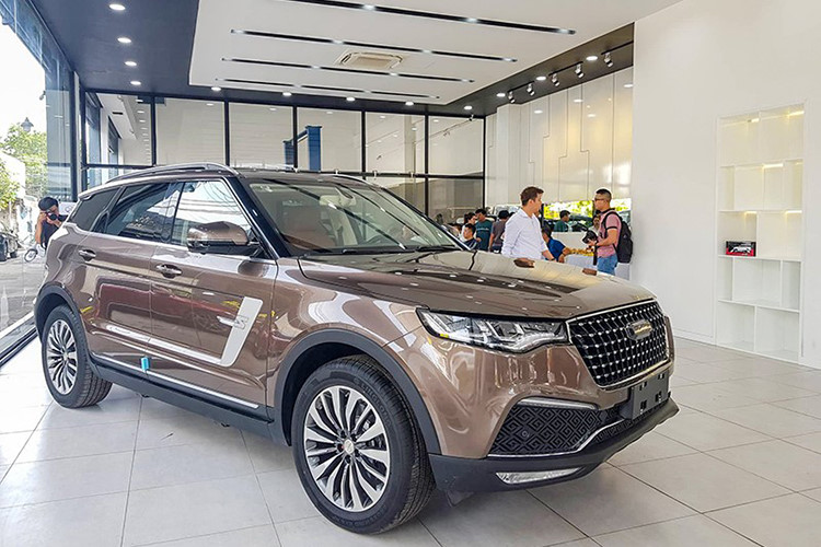 Loạt ô tô Trung Quốc bày bán tại Sài Gòn: Vừa rẻ, vừa sang, chỉ lăn tăn chất lượng 3 Loạt ô tô Trung Quốc bày bán tại Sài Gòn: Vừa rẻ, vừa sang, chỉ lăn tăn chất lượng a3