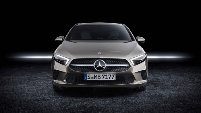 Top 10 xe sang đáng mua nhất có giá dưới 1 tỷ đồng: Có Mercedes-Benz A-Class 1.