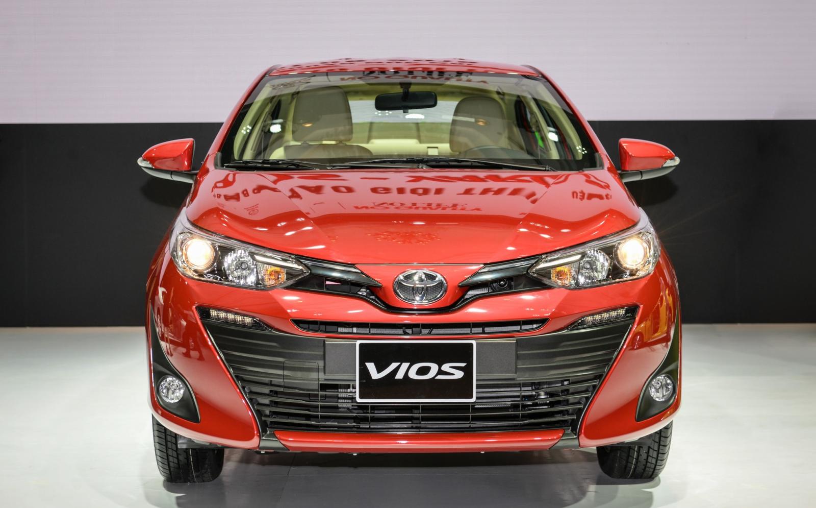 Doanh số Toyota tăng 25,5% trong tháng 11, Wigo sớm nở tối tàn?.