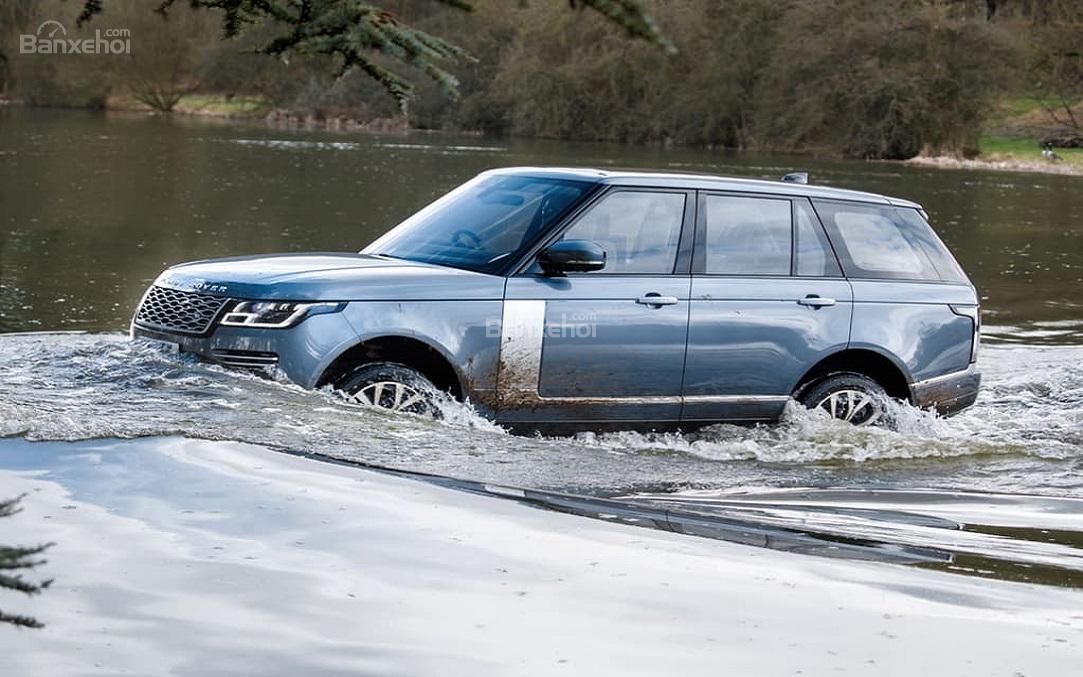 Lexus LX570 hay Range Rover Autobiography mới thực sự là "chuyên cơ mặt đất"? 13...