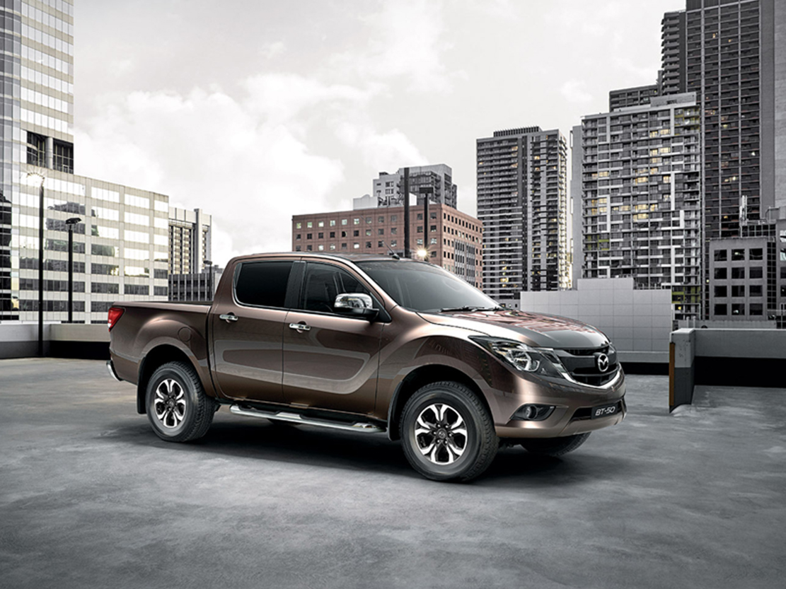 Mẫu bán tải Mazda BT-50 bất ngờ giảm giá lên tới 35 triệu đồng.