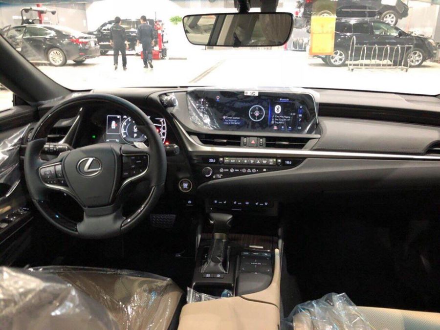 Lexus ES 250 2019 “chốt” giá 2,499 tỷ đồng tại Việt Nam a6.
