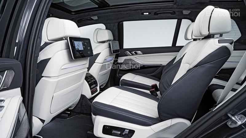 So sánh Lexus LX570 2019 và Cadillac Escalade 2019 15...