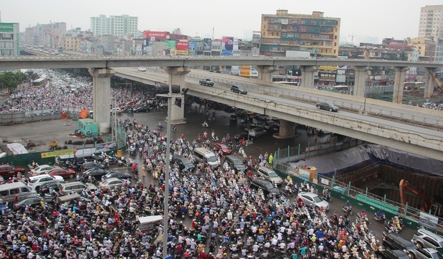 Đỗ xe trước cửa nhà người khác thế nào cho phải? 1...