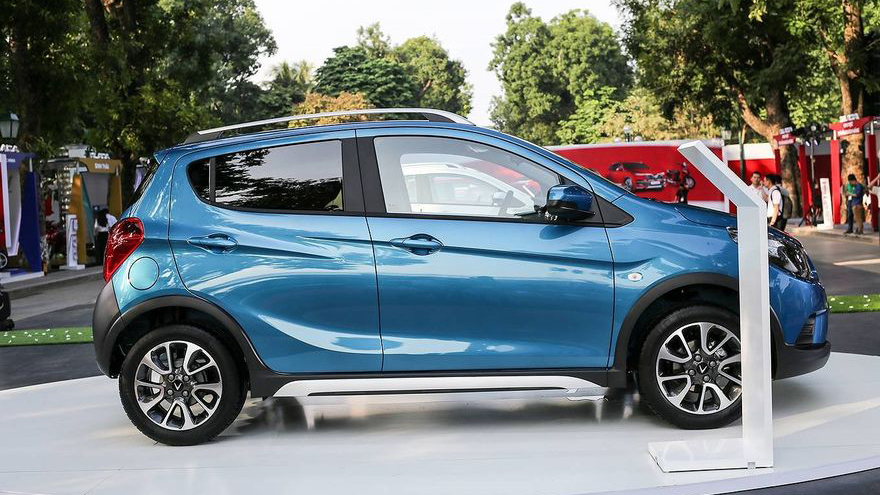 Thân xe Honda Brio 2019 và VinFast Fadil 2020 - Ảnh 1.