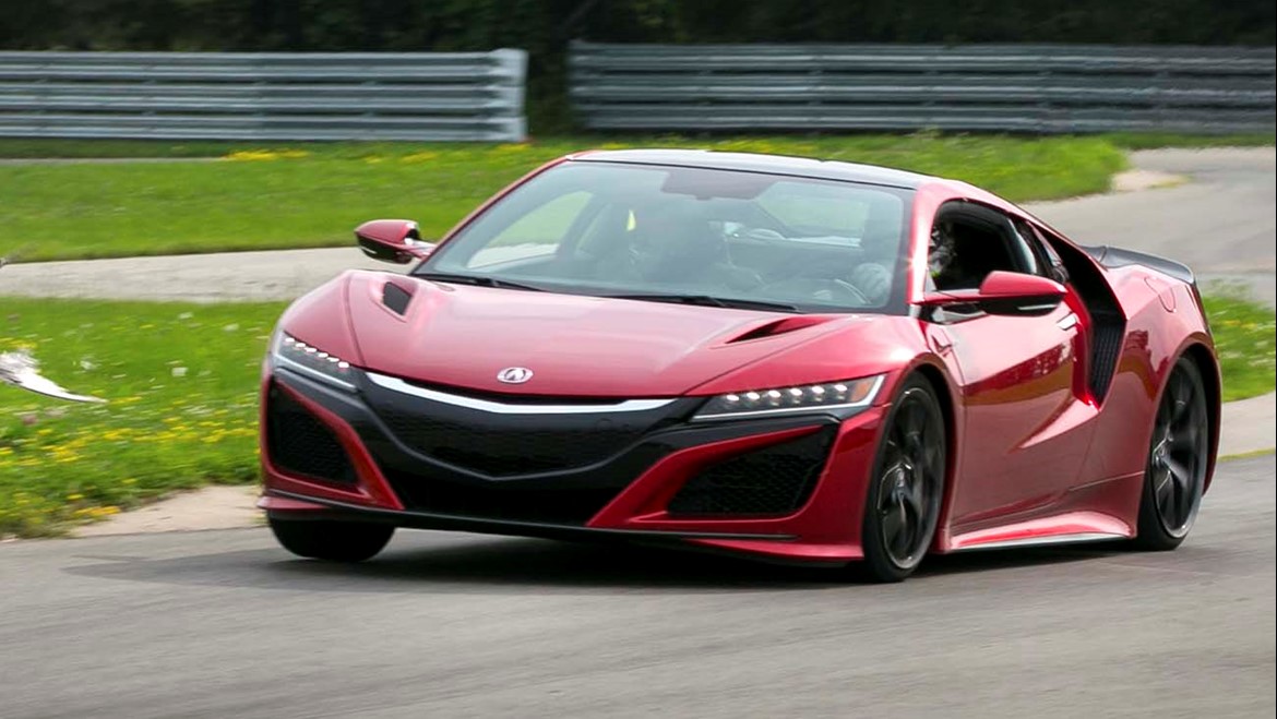 Đầu xe Acura NSX 2018 màu đỏ