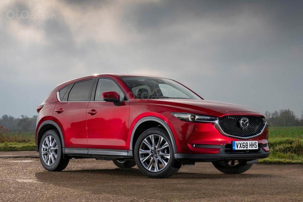 Mazda CX-5 2019 đầu xe màu đỏ