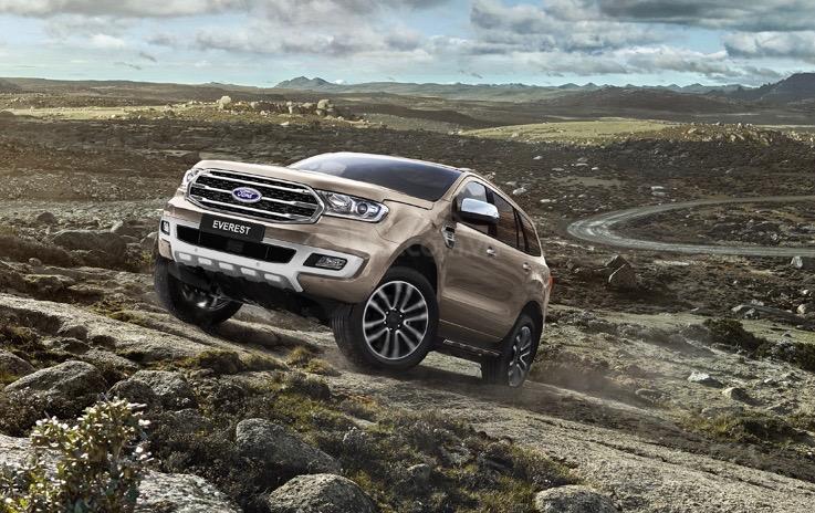 Ford Everest màu nâu đất phiên bản 2019...