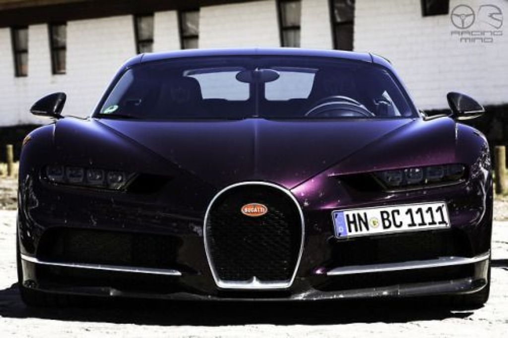 Ngắm mẫu Bugatti Chiron màu tím, biển tứ quý "kịch độc" của đại gia Chile 3 Ngắm mẫu Bugatti Chiron màu tím, biển tứ quý "kịch độc" của đại gia Chile a3