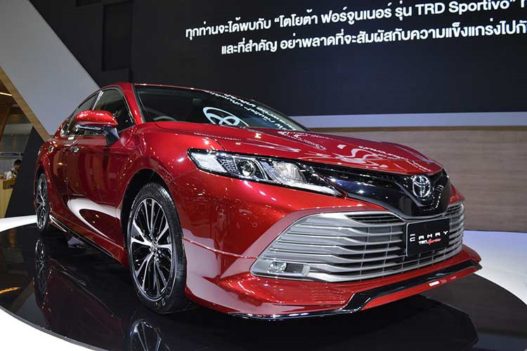 Toyota Camry 2019 đã trình làng ở Thái Lan