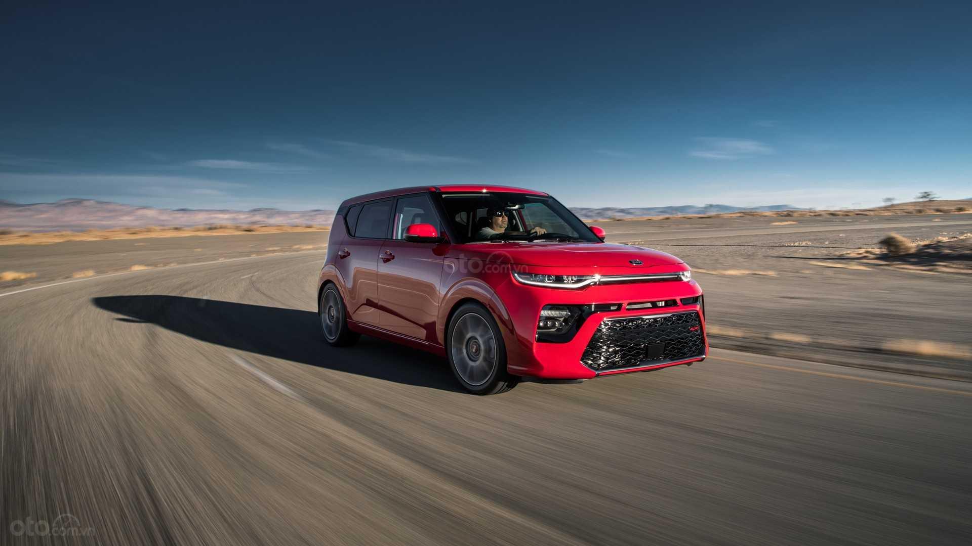 Kia Soul GT-Line 2020 màu đỏ