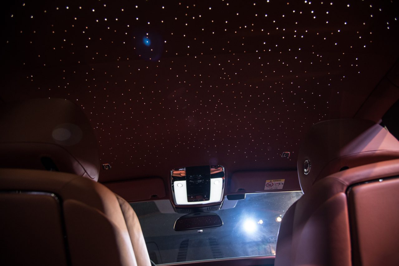 Những điểm khác biệt của Rolls-Royce Phantom VIII so với đời cũ a02