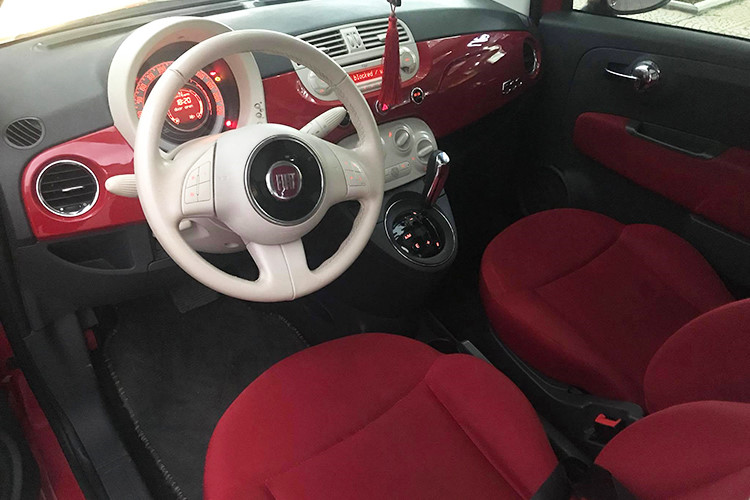 Xe châu Âu Fiat 500 2009 rao bán hơn 400 triệu, ngang với Toyota Wigo, Hyundai Grand i10 3 Xe châu Âu Fiat 500 2009 rao bán hơn 400 triệu, ngang với Toyota Wigo, Hyundai Grand i10 3.