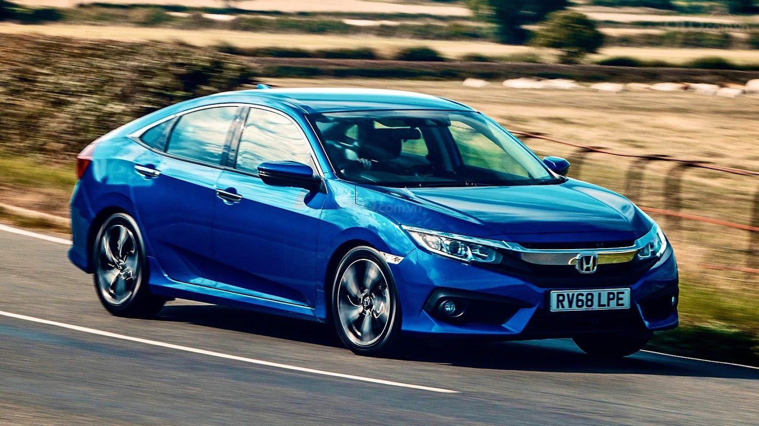 Honda Civic màu xanh nước biển phiên bản 2019 tại Mỹ...