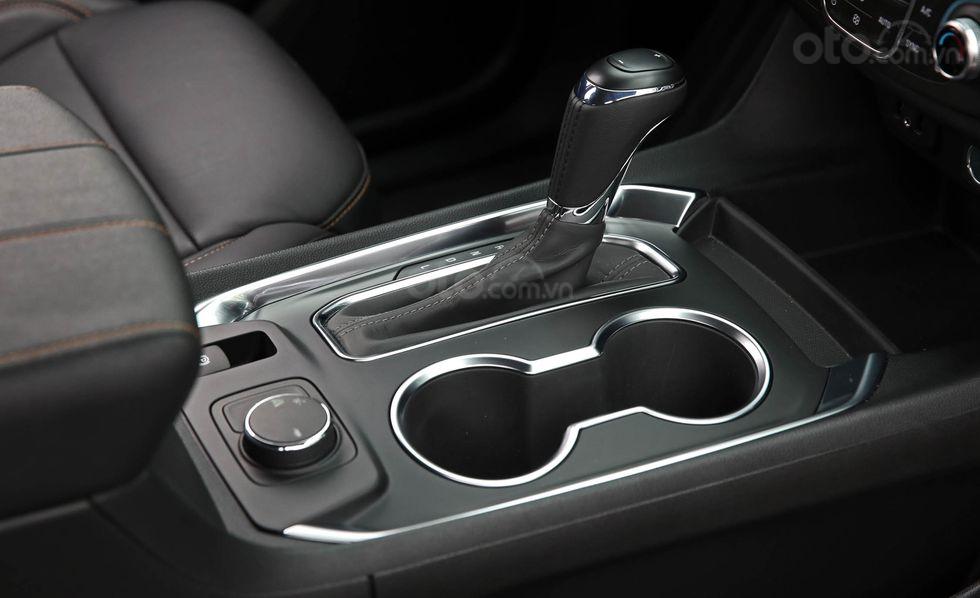 Đánh giá xe Chevrolet Traverse 2019 cần số