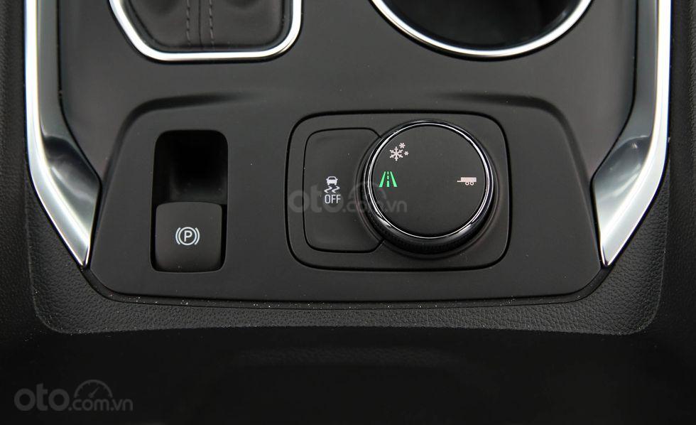 Đánh giá xe Chevrolet Traverse 2019 núm điều khiển